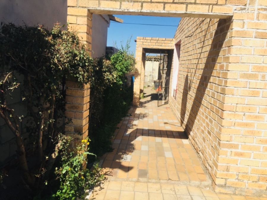  Bedroom Property for Sale in Kwazakhele Eastern Cape